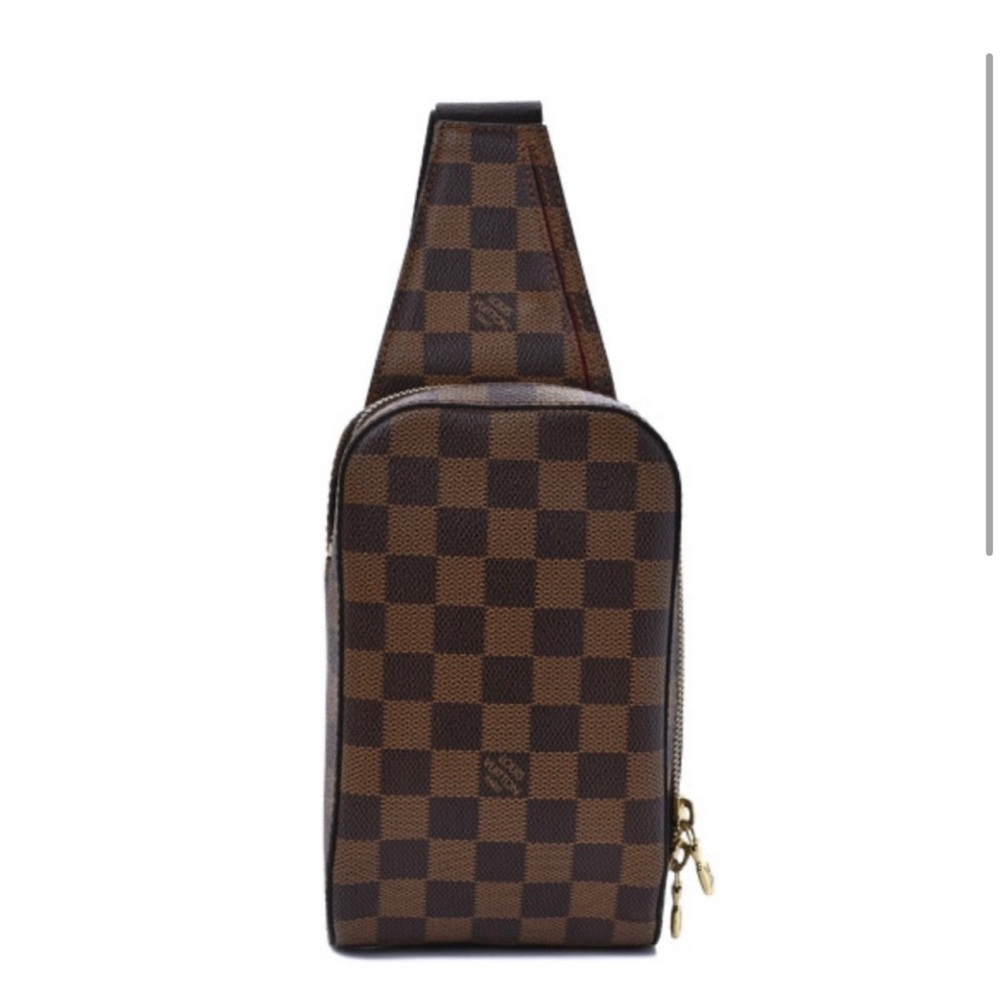 LOUIS VUITTON
Damier Ebene Geronimos